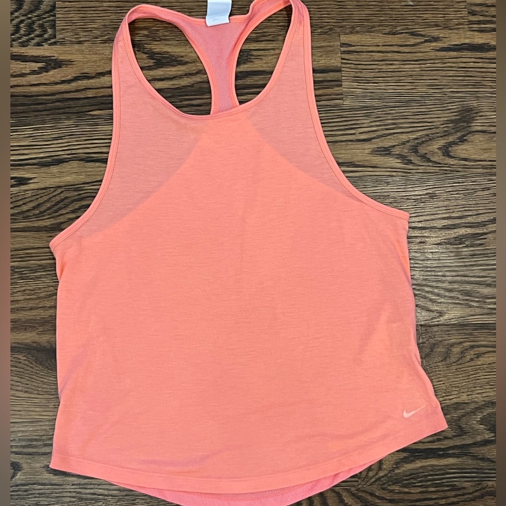 Nike Women’s Workout Top S/M